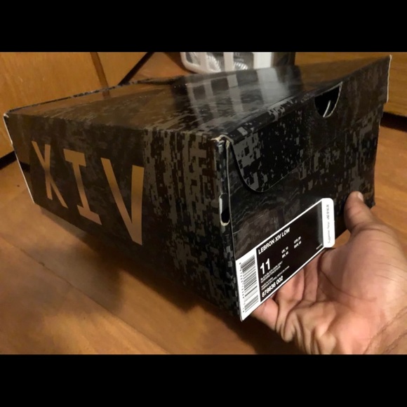 Lebron 14 Low *NEED GONE ASAP* - Picture 4 of 4